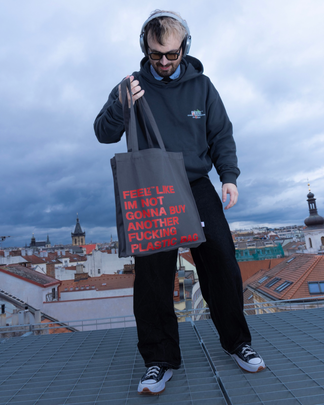 TOTE BAG {black}